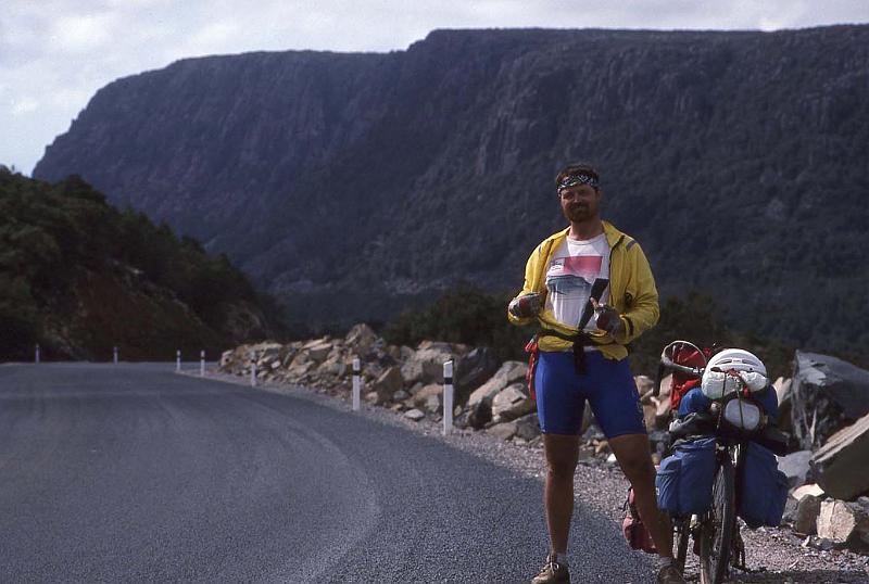 WT 0400 084-14 Australia.jpg